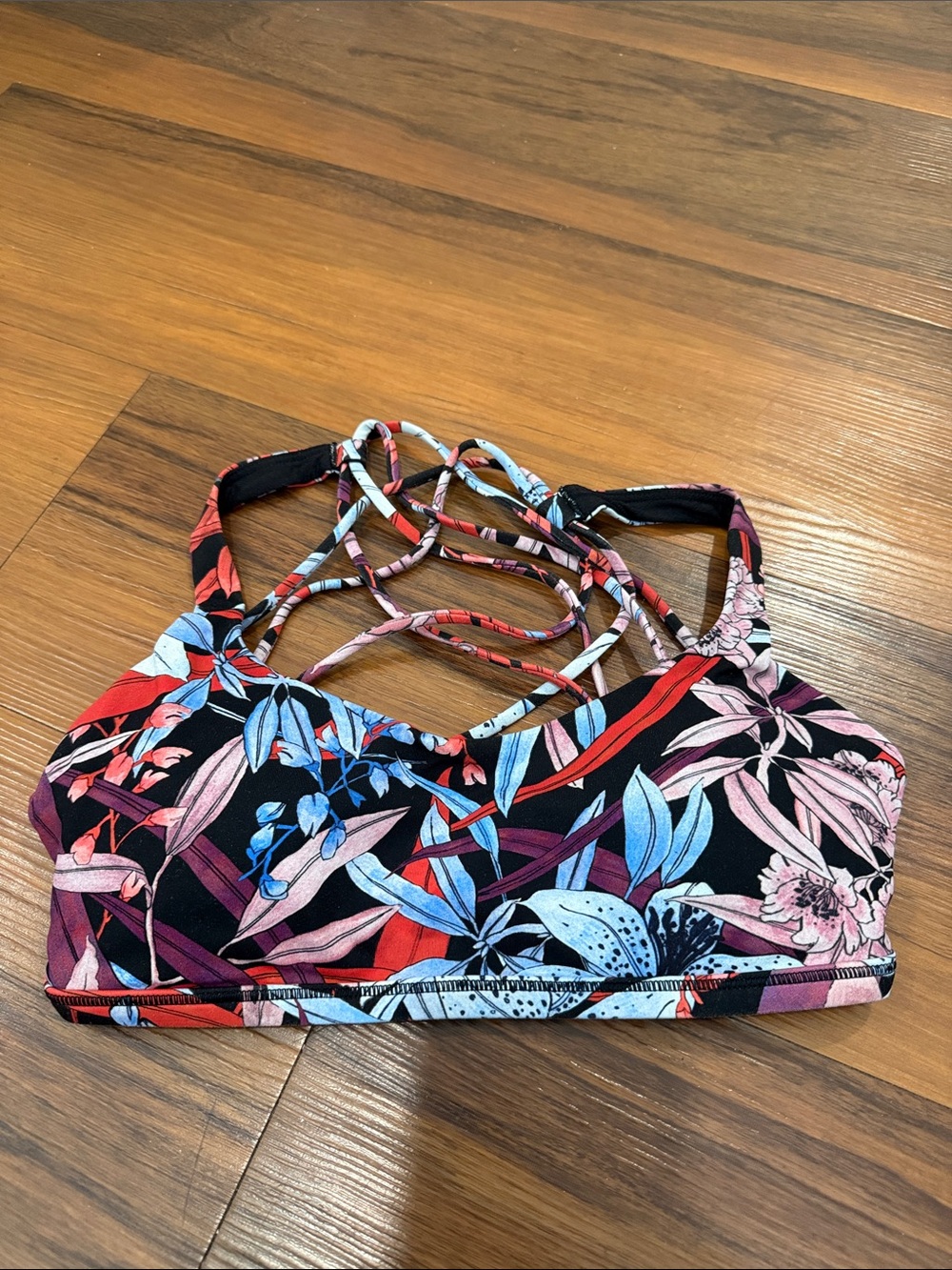 Lululemon free to be wild sports bra